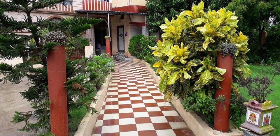 Hotel Guru Kripa Jamshedpur Bagian luar foto